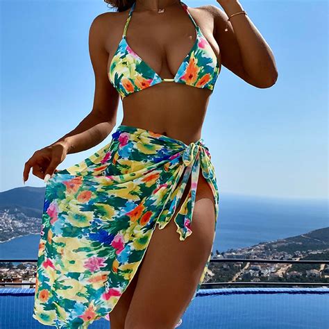 BKN2115 SET BIKINI 3 MÓN LOANG XANH VÀNG KÈM KHĂN HÔNG DÁNG DÀI BIKINI MORE BIKINI XUẤT KHẨU