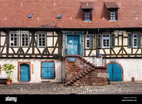 Fachwerkhaeuser Gebau Historische Fachwerk Hi Res Stock Photography And