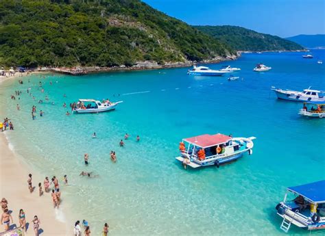 Arraial do Cabo: Top 5 Praias Imperdíveis!