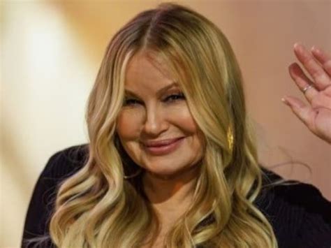 Jennifer Coolidge Admits To Sleeping With 200 People After American Pie