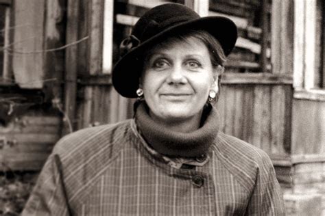 Петрушевская Л. - Три девушки в голубом - (исп.: И.Чурикова, Е.Фадеева ...