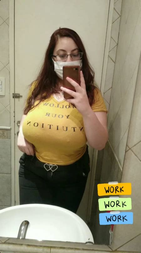 NEEDS ID Huge Tits Yellow Shirt And Glasses Freeones Forum The Free Sex Community