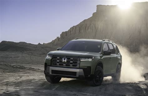 Honda refreshes Pilot with more tech and bolder styling for 2026