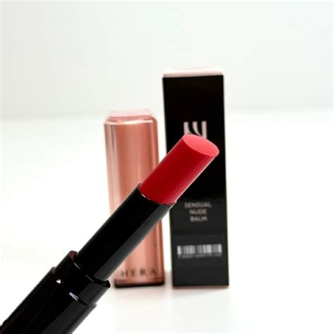 HERA Бальзам для губ No356 Sensual Nude Balm Tempting Red купить на