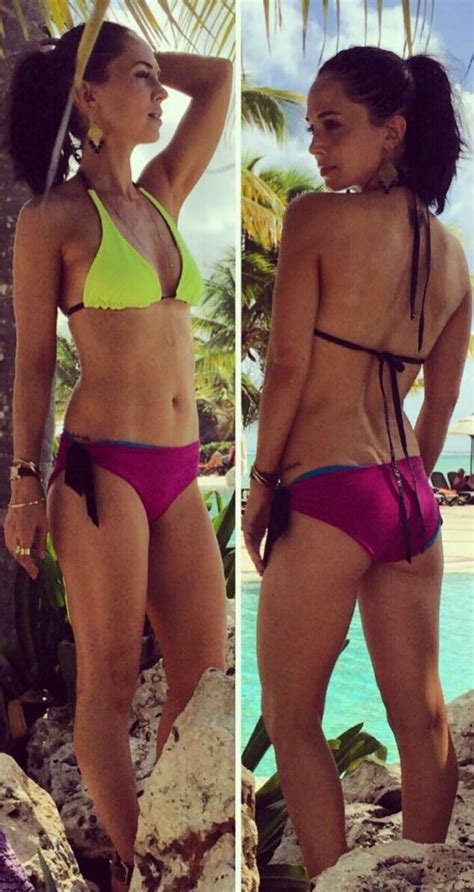 Hot Eliza Dushku Bikini Pics