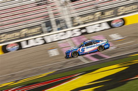 Kyle Larson victorious in Vegas and locked into Championship race