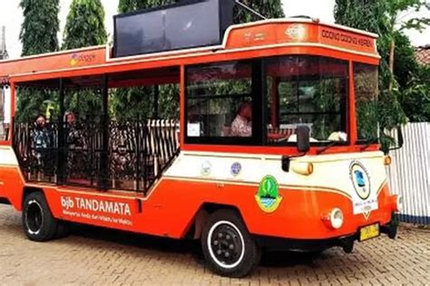 Sekarang Keliling Depok Bisa Naik Bus Oren Metropolitan