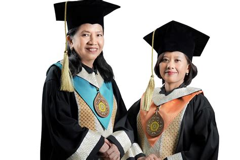 Unpar Kukuhkan 2 Guru Besar Universitas Katolik Parahyangan