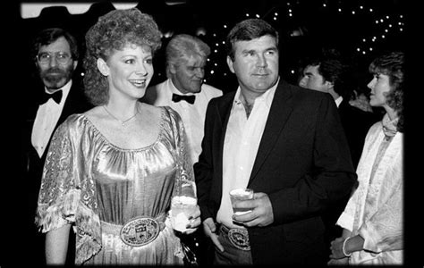 REBA MCENTIRE & CHARLIE BATTLES – A PEEK AT THE STAR’S FIRST MARRIAGE ...