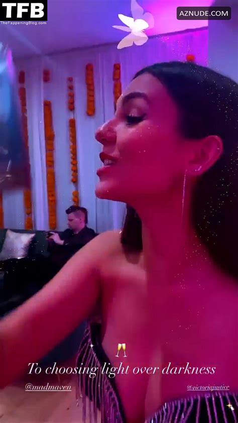 Victoria Justice Sexy Seen Showing Off Her Hot Tits At The Diwali Party On Social Media Aznude