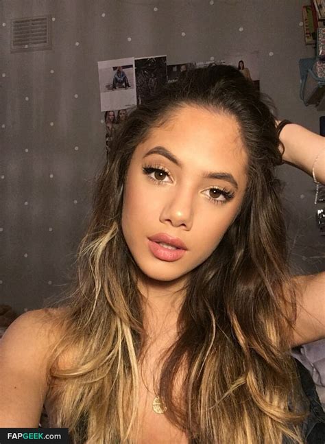 Saoirse Alicia Behzadi AuntSursh Penny Lane Saoirse12345 Nude Leaked Onlyfans Photo 16