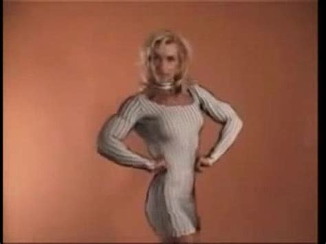 Dress Female And Bodybuilder Flex Striped XVIDEOS