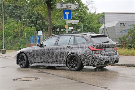 Bmw M Touring Spied In Traffic Looks Menacing Thanks To Performance