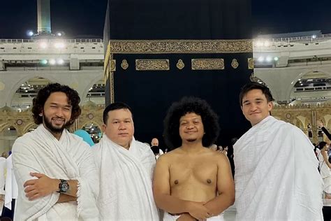 Cerita Babe Cabita Kehilangan Baju Ihram Saat Umrah Hingga Terpaksa