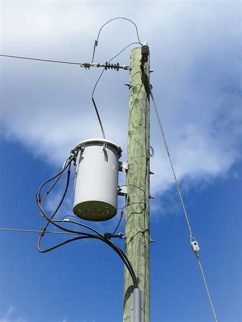 Single Phase Pole Mounted Transformers