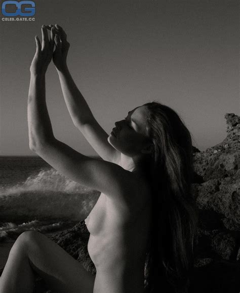 Jana Heinisch Nude Pictures Onlyfans Leaks Playboy Photos Sex Scene Uncensored