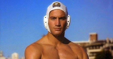 Pelados Na Nata O Naked Swimmers Gatos Do Polo Aqu Tico Usando Sungas Brancas Deliciosos