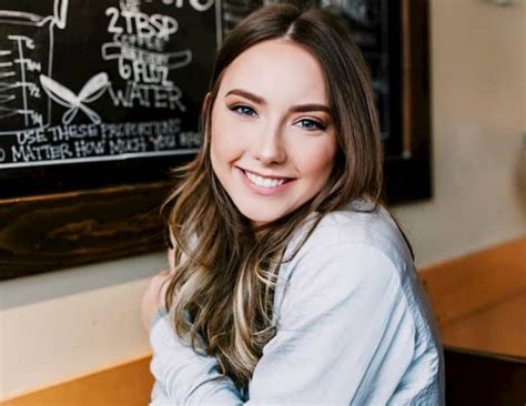 Hailie Mathers - Bio, Net Worth, Salary Age, Height, Weight, Wiki