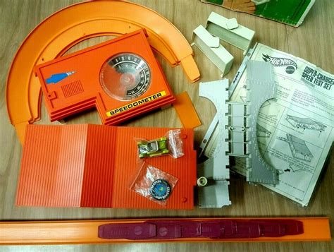 Vintage Mattel Hot Wheels Super Charger Speed Test Set With Car Button
