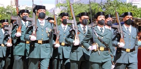 La Guardia Civil Celebra Hoy En Los Barrios Un Acto Militar Para