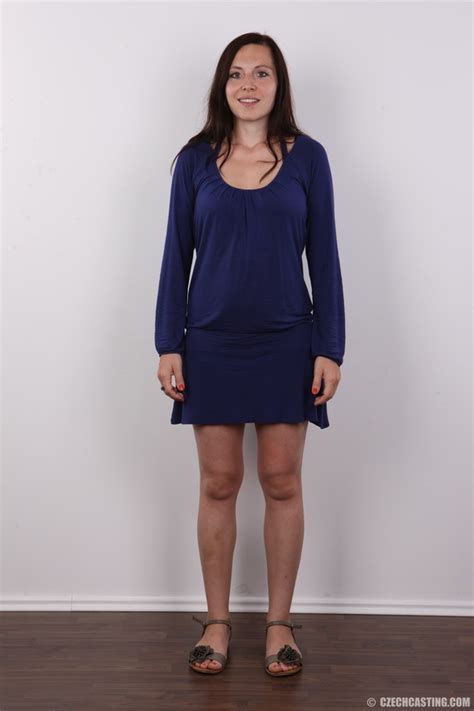 Very Hot Brunette Mom With Natural Boobs Po XXX Dessert Picture