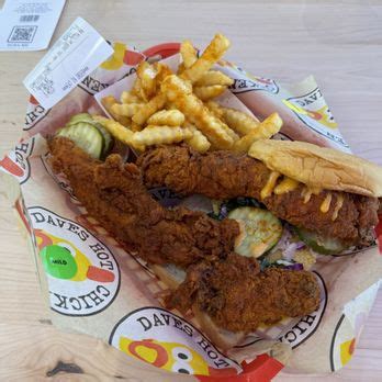 DAVES HOT CHICKEN Updated April Photos Reviews W Huntington Dr