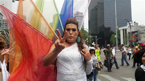 chilango GALERÍA Así va la marcha gay