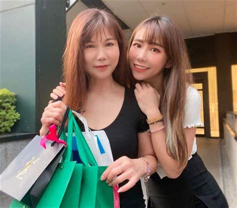 R M M C Bikini I Con G I Tu I H T H Ng V V C D Ng M G I C M H N C M Nh