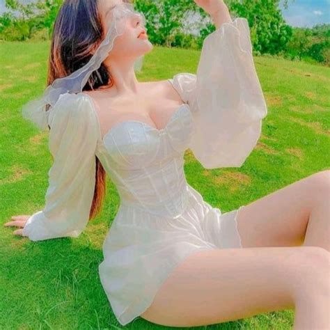 Stream Thuyền Quyên AM Remix Diệu Kiên Áo Mời Em Cài Màu Hoa Cưới Remix Hot TikTok by Hot