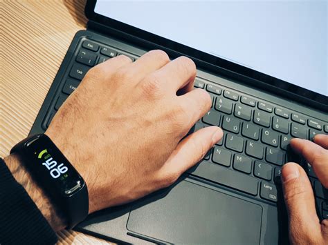 Обзор Galaxy Fit2: 16 дней с фитнес-браслетом Samsung в режиме 24/7