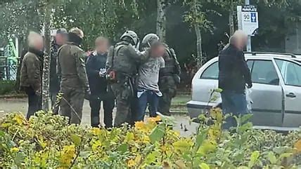 Greifswald Foto zeigt Verhaftung von mutmaßlichen Leichen Zerstückler