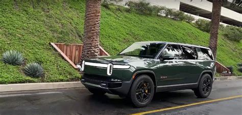 Rivian Unveils New Evs With Surprise Launch Of R3 And R3x