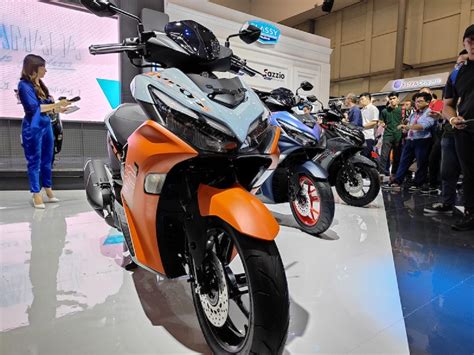 Tin xe máy hot 21 12 Cận cảnh kẻ thế chân Honda Air Blade giá 43 triệu đồng thiết kế đẹp miễn chê