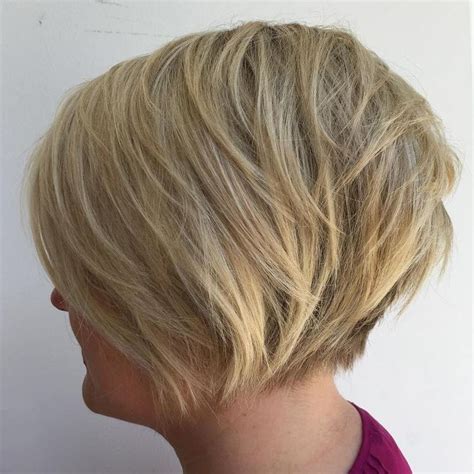 Short Ash Blonde Bob With Layers Стрижка Короткие стрижки Короткие волосы