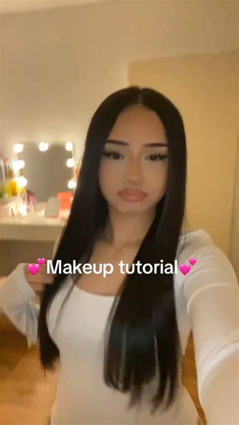 Pomysły z tablicy Latina makeup porady makijażowe makijaż twarzy stylowy makijaż