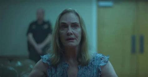 Ozark Season Episode Review Darlene Has Sex With Spoiler But Where S This Relationship