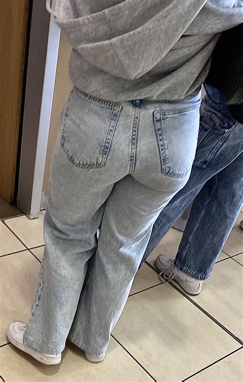 Small Tiny Wide Ass Teen With Cap Tight Jeans Forum