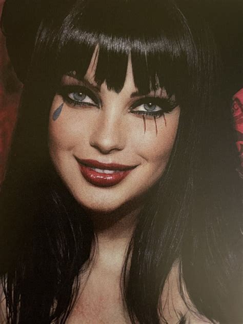 Halloween Special Shikarii Nude Merc Exclusive Virgin Cover Ltd Nm Comic Books Modern