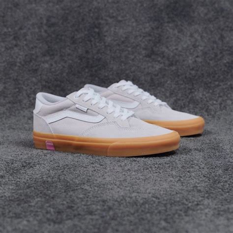 Слипоны Vans - купить с доставкой по выгодным ценам в интернет-магазине ...
