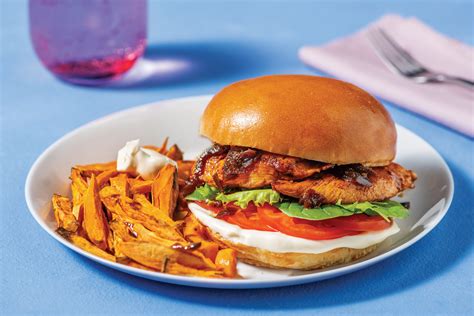 Easy Bbq Chicken Burger And Onion Chutney Recipe Hellofresh