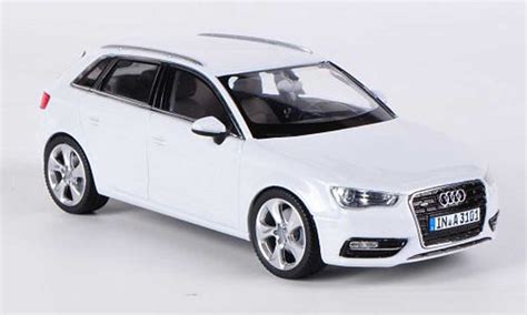 Modellino In Miniatura Audi A Schuco Sportback Nero