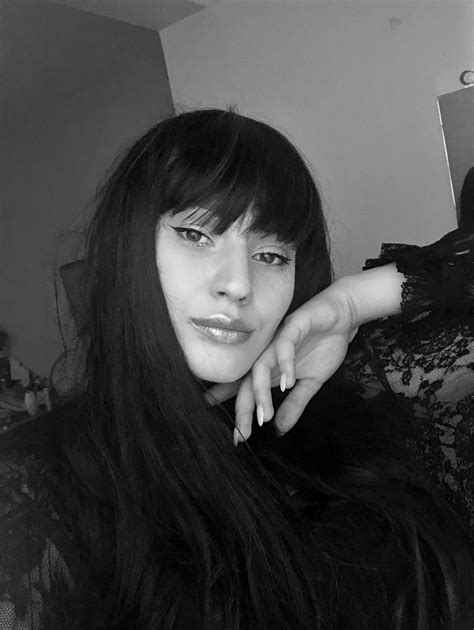 Angelica Estell: From Unknown To OnlyFans Star