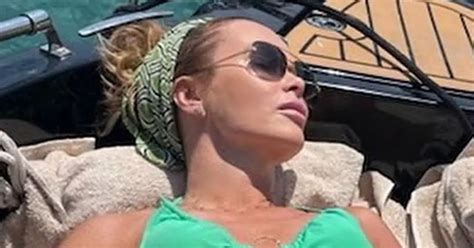 Amanda Holden Shows Off Incredible Figure In Tiny Green Bikini On Sicily Holiday Mirror Online