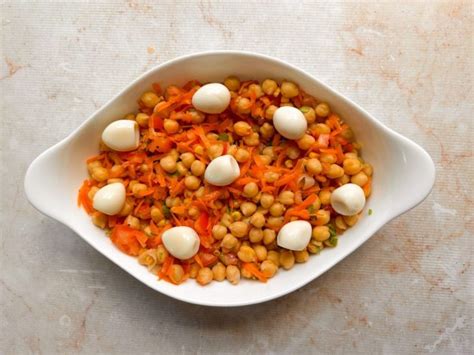 Salada De Grão De Bico A Portuguesa - Salada de grão-de-bico à portuguesa - Receiteria