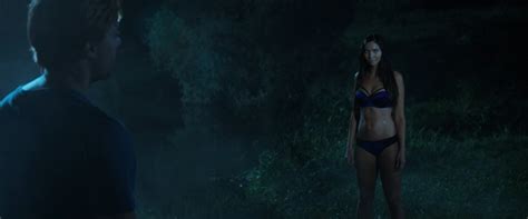 Nude Video Celebs Jessica Green Sexy Red Billabong 2016