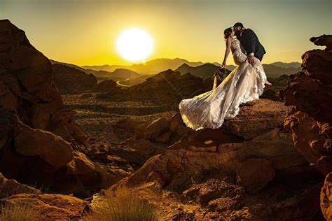 Las Vegas Wedding Packages & Vow Renewal - Scenic Las Vegas Weddings