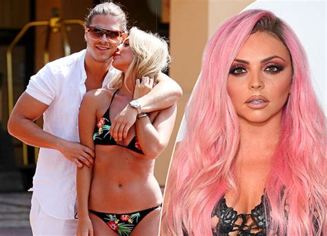 9 Hot Sexy Chris Clark Bikini Pics