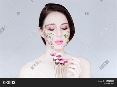 Imagen Y Foto Portrait Beautiful Prueba Gratis Bigstock