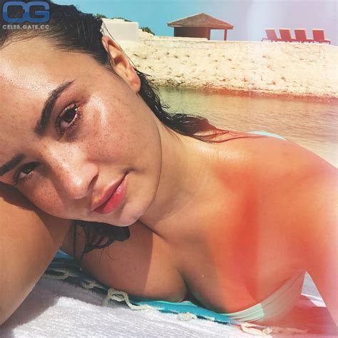 Demi Lovato Nude Pictures Photos Playboy Naked Topless Fappening