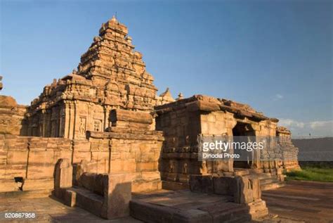 913 Dravidian Temple Architecture Stock Photos, High-Res Pictures, and ...